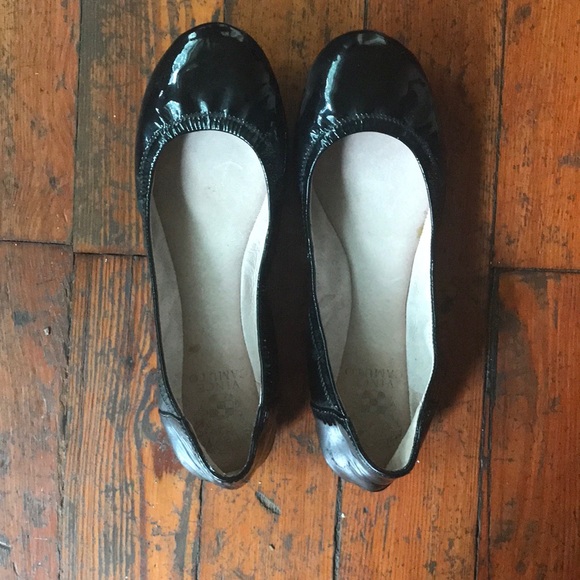 Vince Camuto Patent Black Flats - Picture 3 of 5